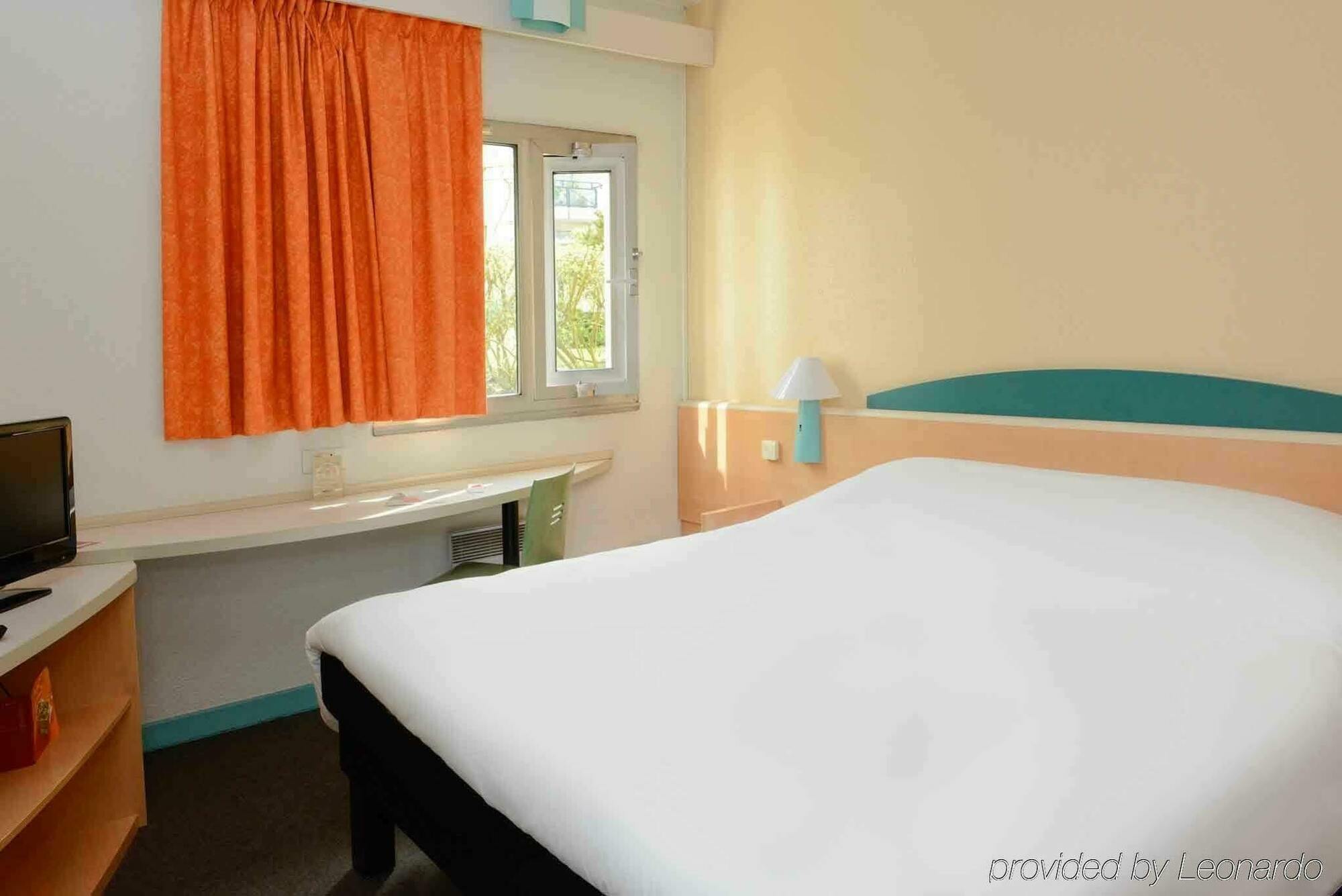 Готель Ibis Styles Caen Centre Historique Екстер'єр фото