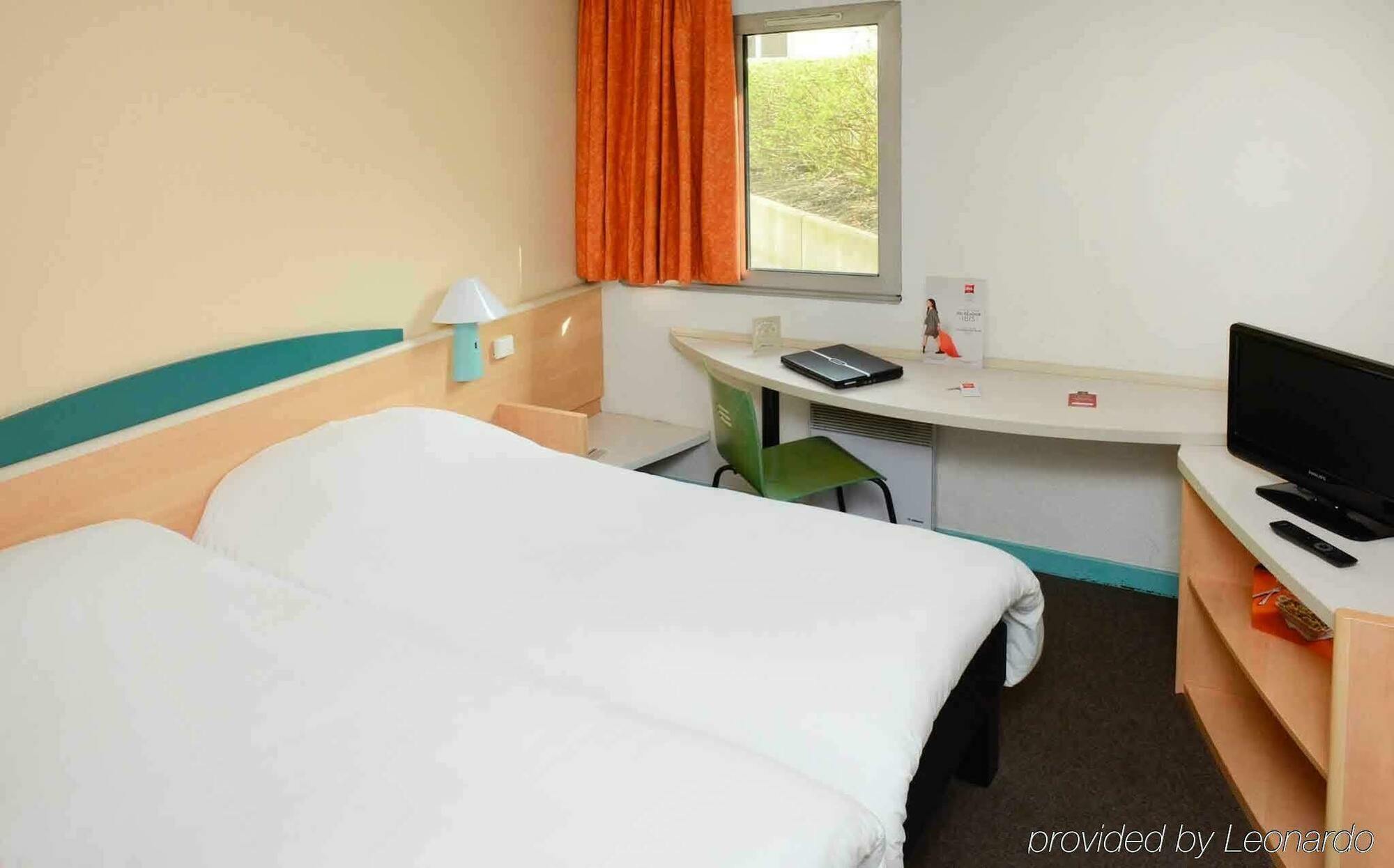 Готель Ibis Styles Caen Centre Historique Екстер'єр фото